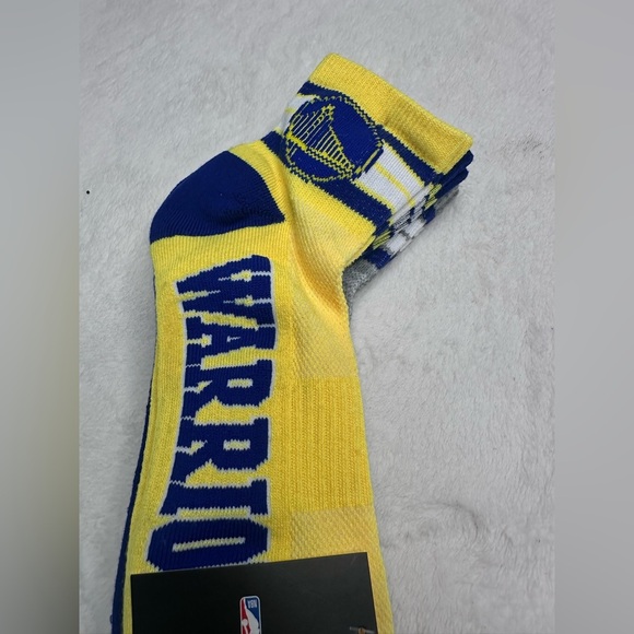 NBA Licensed Golden State Warriors Men's Quarter Cut 3 pack socks Size 6-12 - Picture 3 of 8